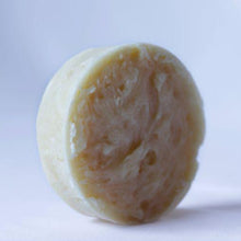 Load image into Gallery viewer, Coconut + Lavender Shampoo Bar - Unpackaged
